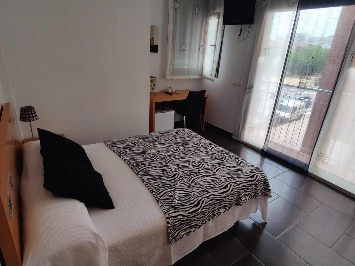 פינדה דה מר Hostal Manel מראה חיצוני תמונה