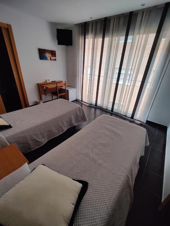 פינדה דה מר Hostal Manel מראה חיצוני תמונה
