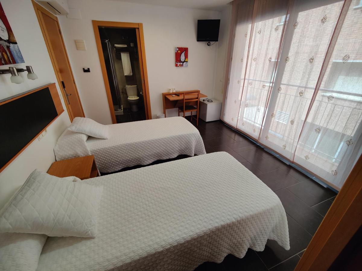 פינדה דה מר Hostal Manel מראה חיצוני תמונה