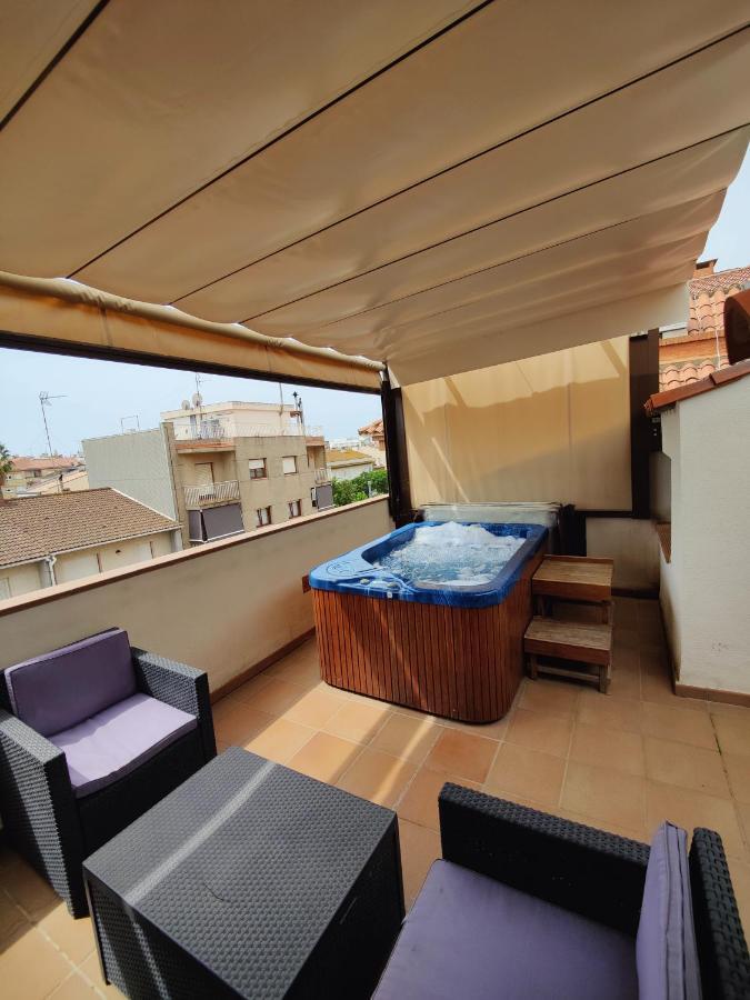 פינדה דה מר Hostal Manel מראה חיצוני תמונה