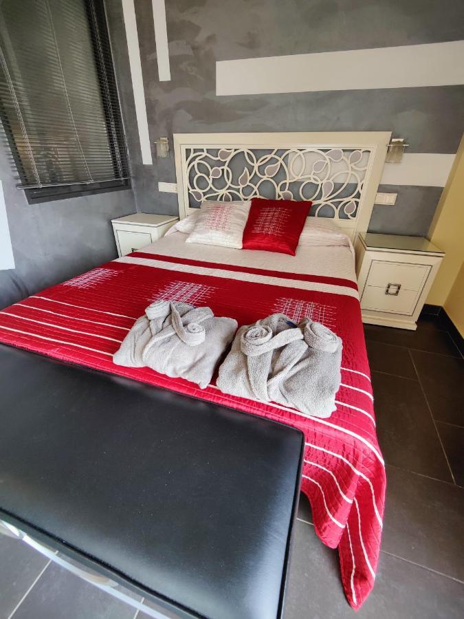 פינדה דה מר Hostal Manel מראה חיצוני תמונה
