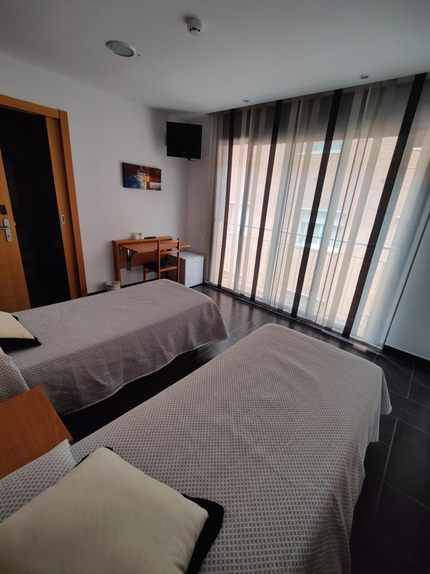 פינדה דה מר Hostal Manel מראה חיצוני תמונה