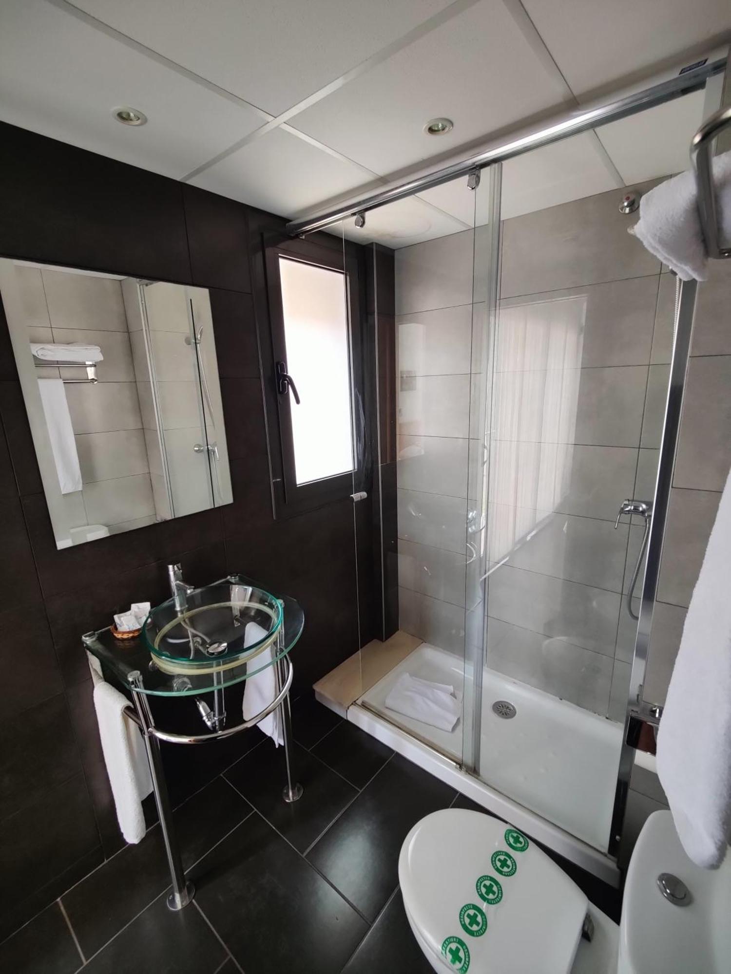 פינדה דה מר Hostal Manel מראה חיצוני תמונה